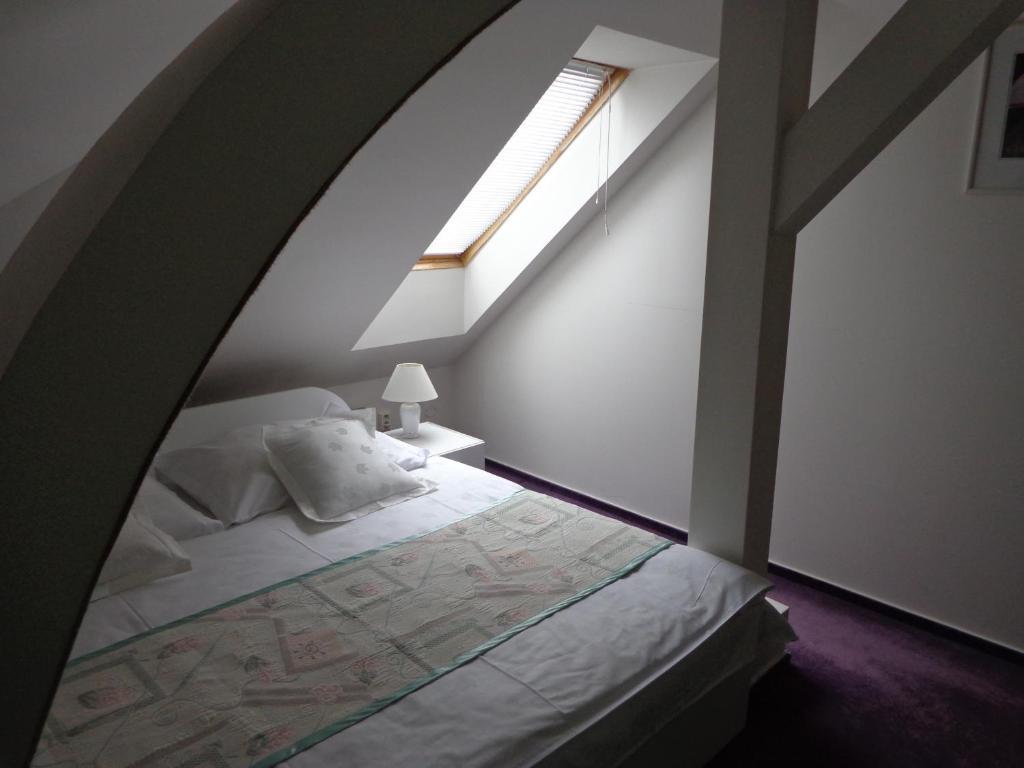 Hotel Vacek Pod Vezi Hradec Kralove Phòng bức ảnh